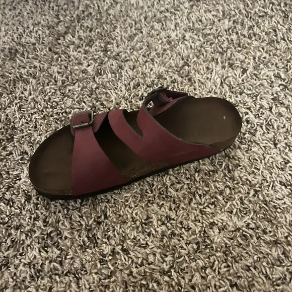 Strapped Sandals - Picture 2 of 3